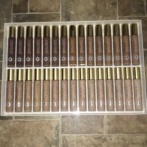 ALL 30 SHADES PACIFICA BEAUTY FOUNDATIONS PR KIT